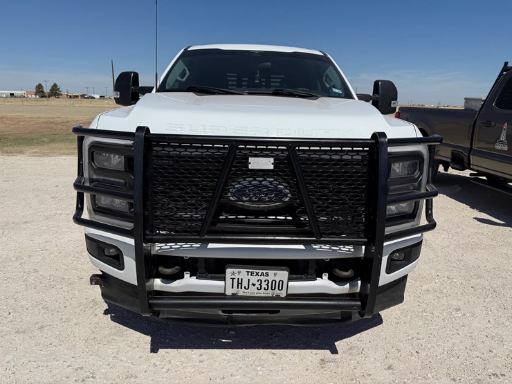 2023-ford-f250-image-3