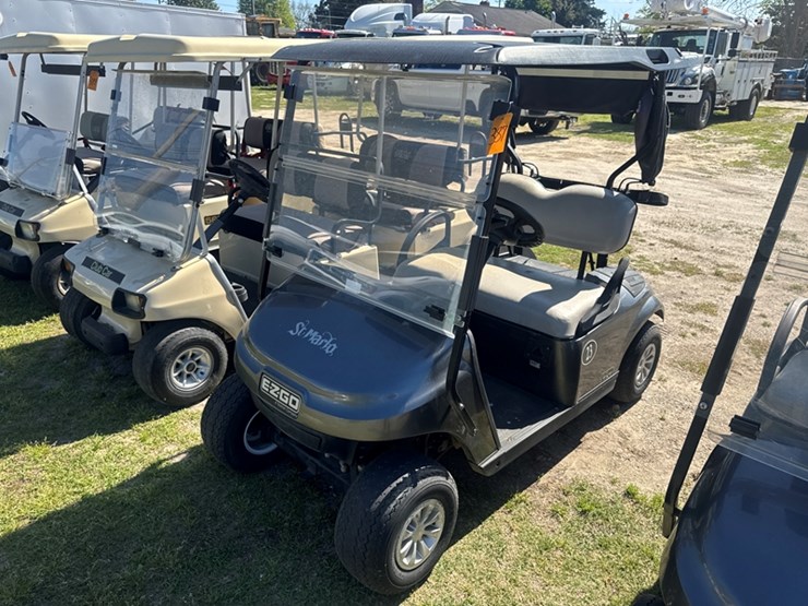 2019-e-z-go-txt-2-seat-golf-carts-lithium-battery-and-charger-image-1