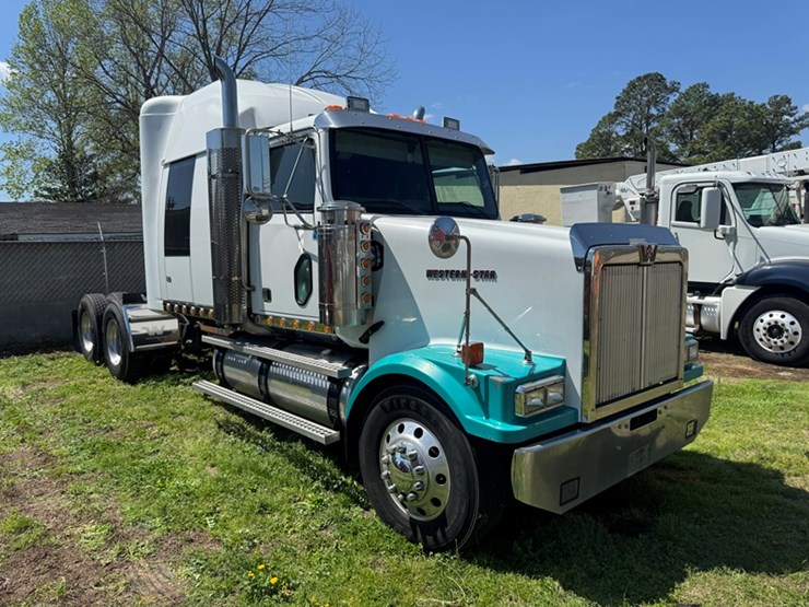 2007-western-star-4900-image-2