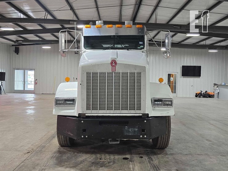 2008-kenworth-t800-image-7