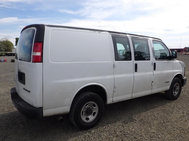 2003-chevrolet-3500-image-5