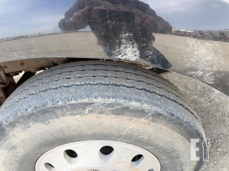 2005-kenworth-t800-image-35