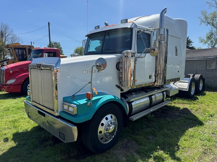 2007-western-star-4900-image-1