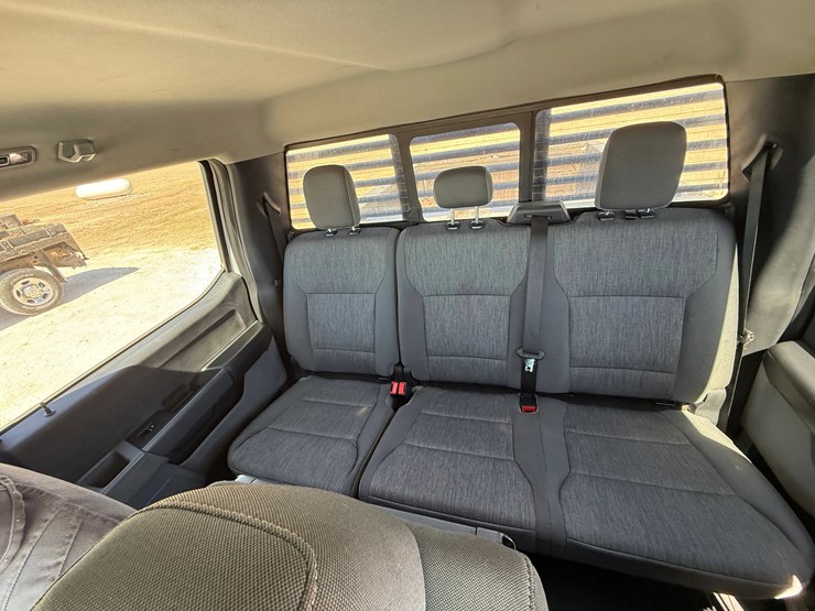 2023-ford-f250-image-15