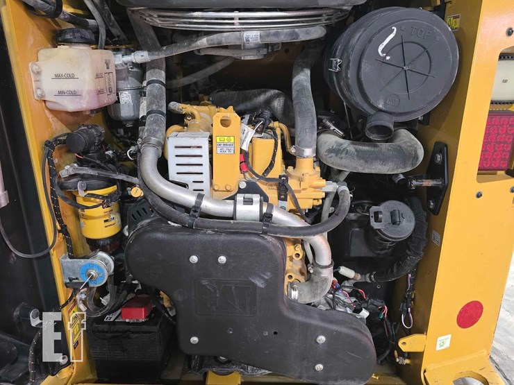 2023-caterpillar-259d3-image-24