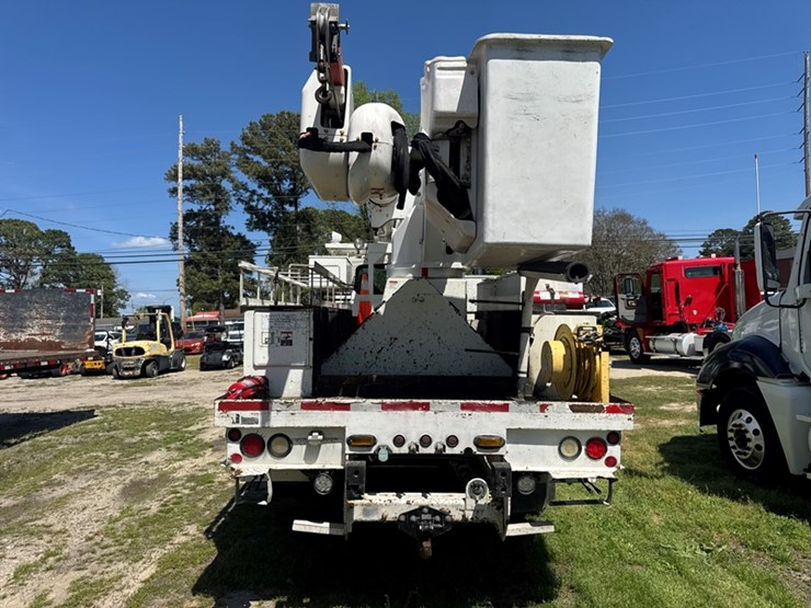 2011-international-7300-image-4