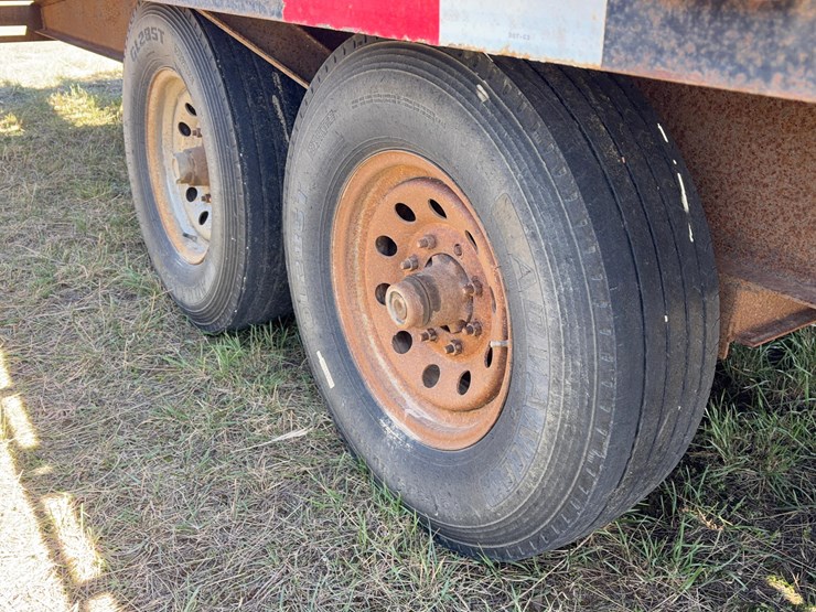 2014-kearney-flatbed-trailer-image-12