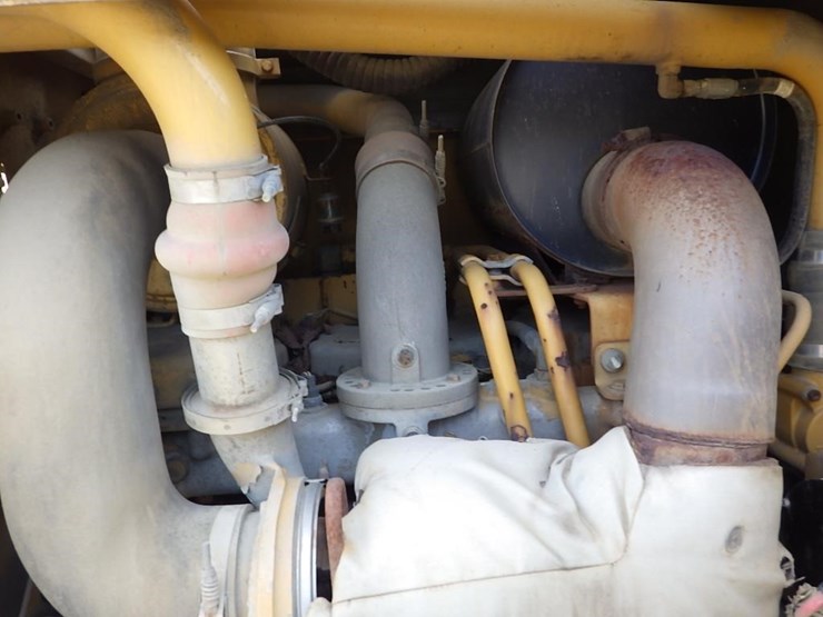 caterpillar-140h-image-12