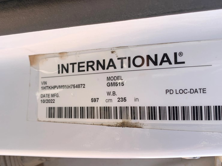 2022-chevrolet-silverado-6500hd-image-13