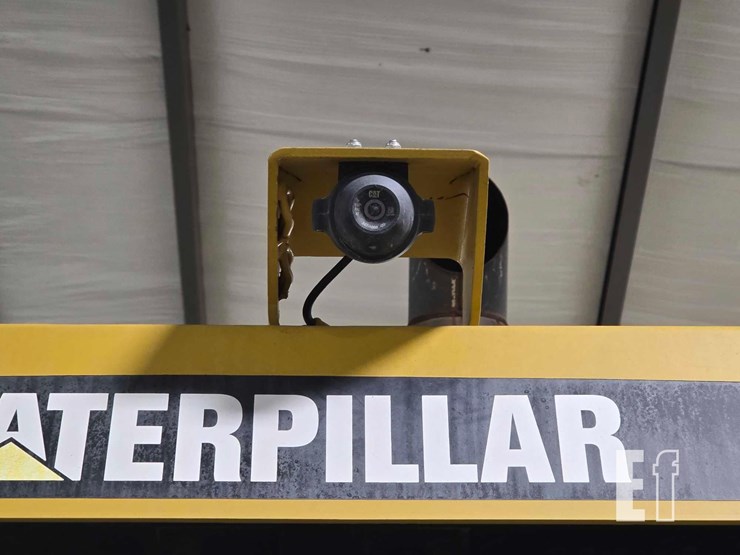 2015-caterpillar-815f-2-image-30