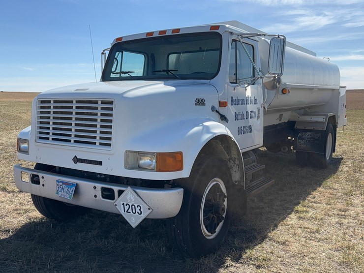 1997-international-4700-image-1