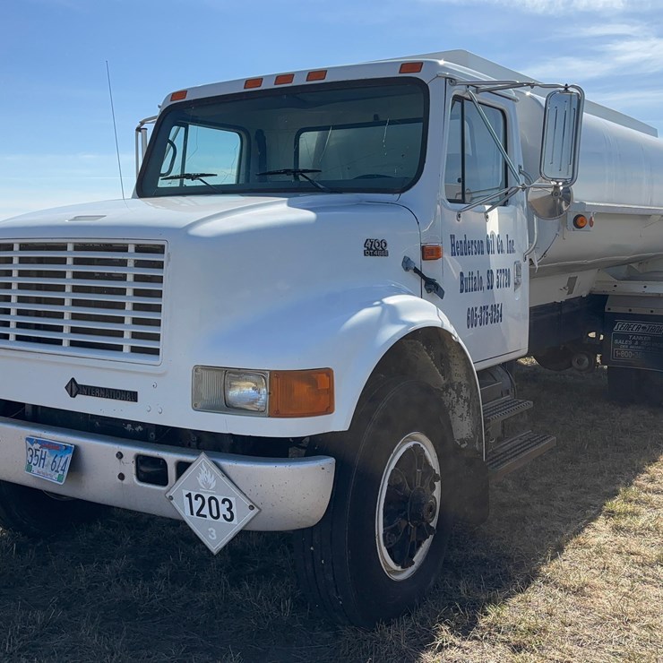1997 INTERNATIONAL 4700