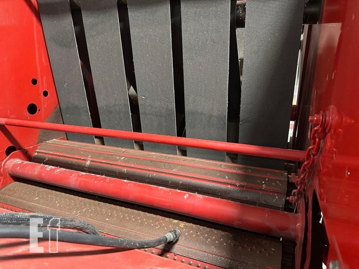 2015-new-holland-roll-belt-450-image-13