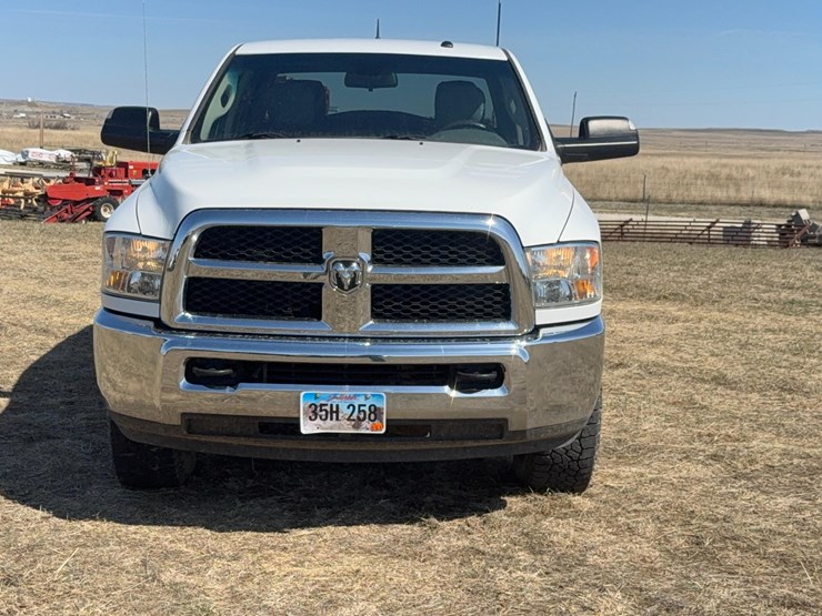 2015-ram-2500-hd-image-2