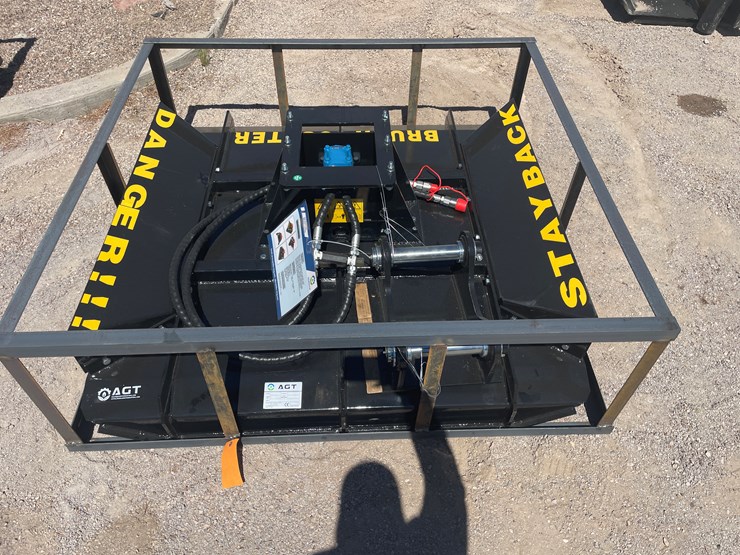 caterpillar-308-image-13