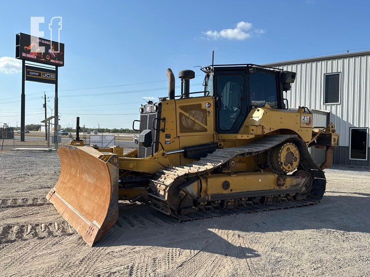 2019-caterpillar-d6-xe-lgp-image-1