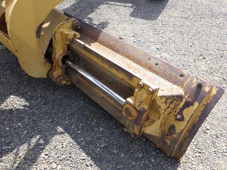 caterpillar-140h-image-53