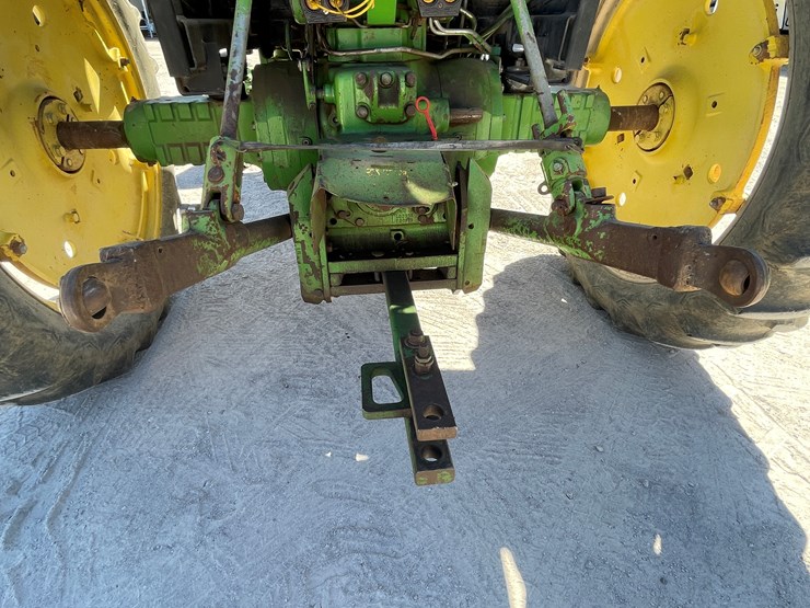 john-deere-3055-image-59