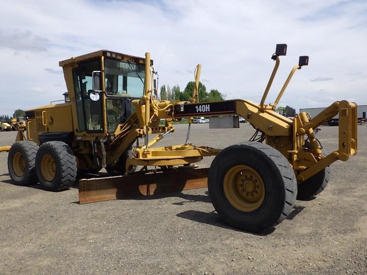 caterpillar-140h-image-3