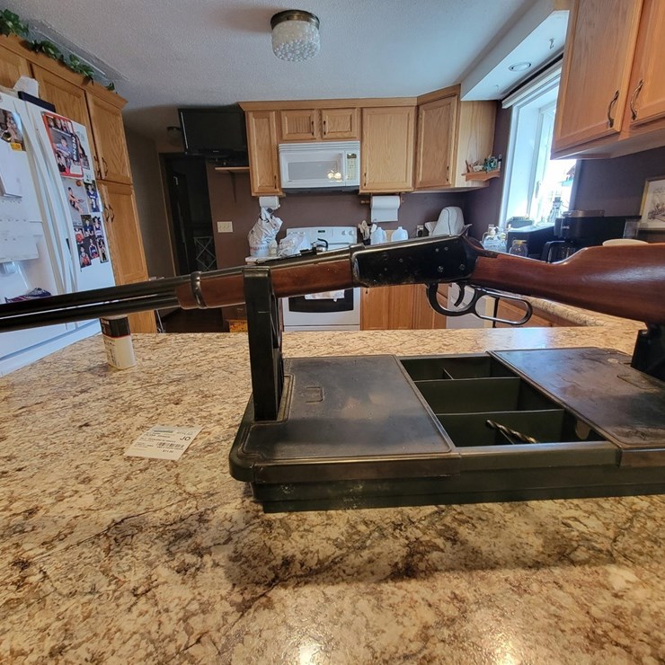 Lot 15. Model 94 Winchester 30/30. Post ‘64, Made in
New Haven, Connecticut USA. 94 Winchester is before US Repeating Arms.