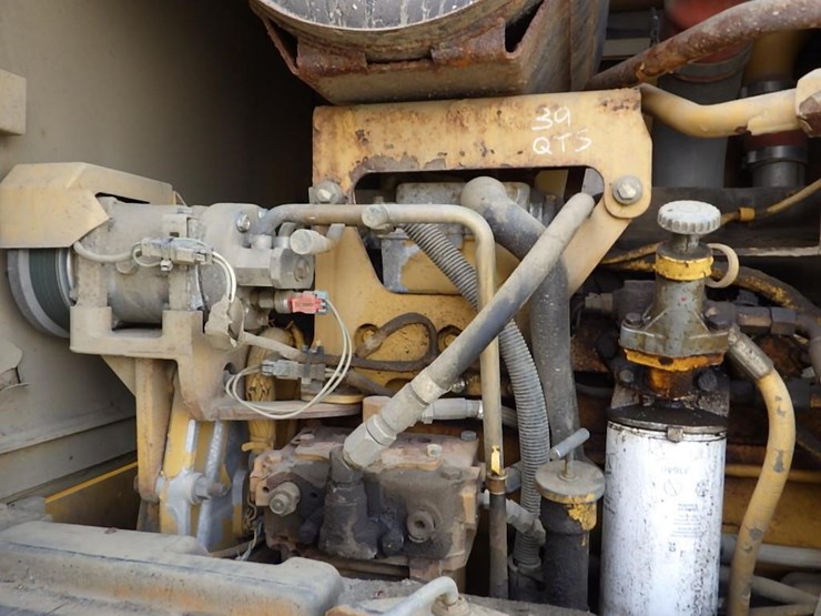 caterpillar-140h-image-17