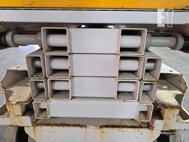 2018-hy-brid-lifts-hb-1430-image-13