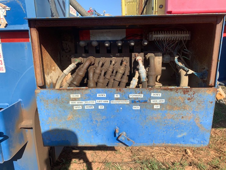 2013-emi-40-sd252-hydraulic-catwalk-pipe-handler-trailer-image-4