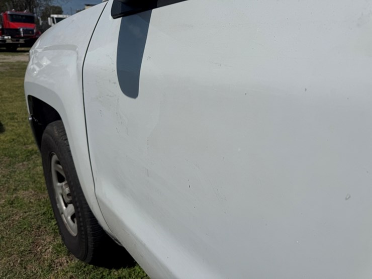 2017-chevrolet-silverado-1500-image-8