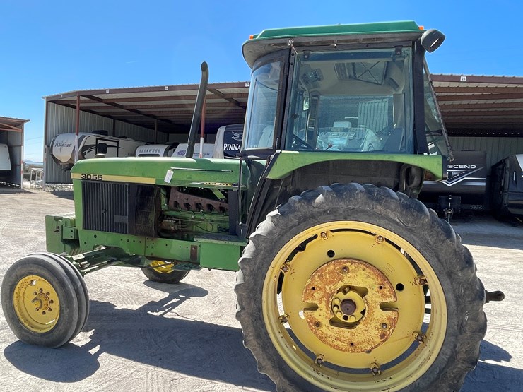 john-deere-3055-image-16
