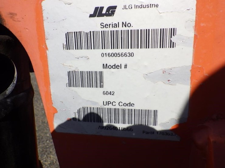 2014-jlg-6042-telescopic-reach-lift-image-30