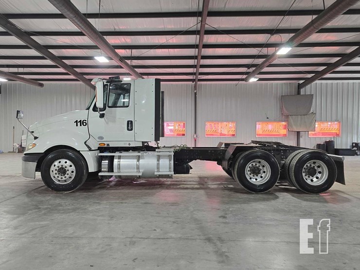 2017-international-prostar-image-5