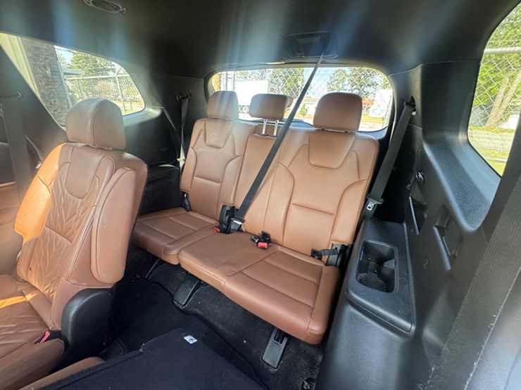 2024-kia-telluride-ex-x-line-suv,-v6-37,254-miles-showing---5xyp3dgc9rg438570-image-8