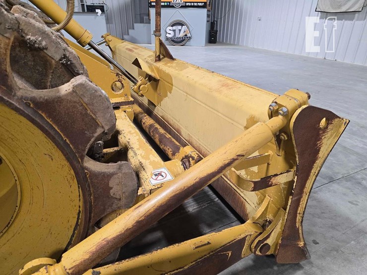2015-caterpillar-815f-2-image-11