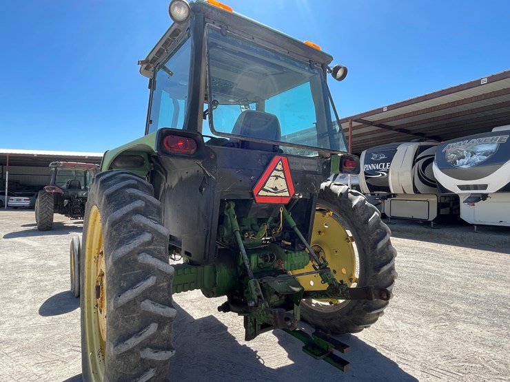 john-deere-3055-image-65