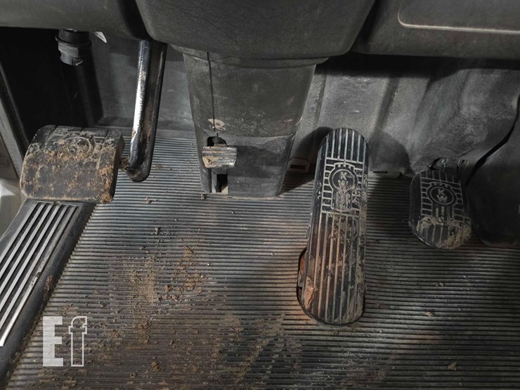 2008-kenworth-t800-image-11