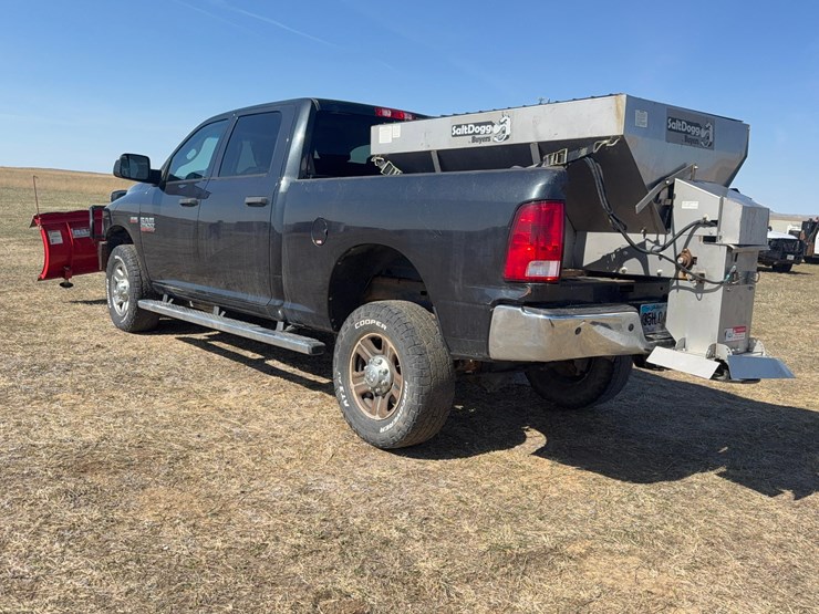 2015-dodge-2500-image-18