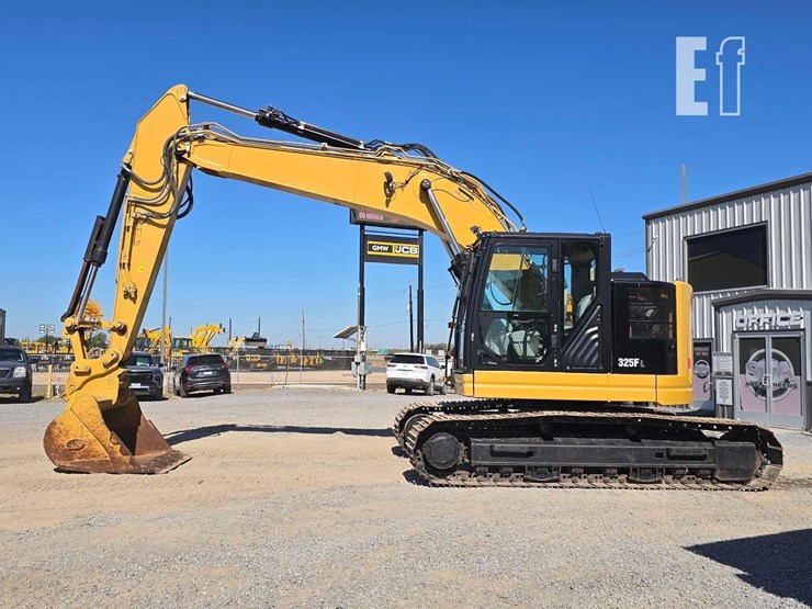 2019-caterpillar-325flcr-image-5