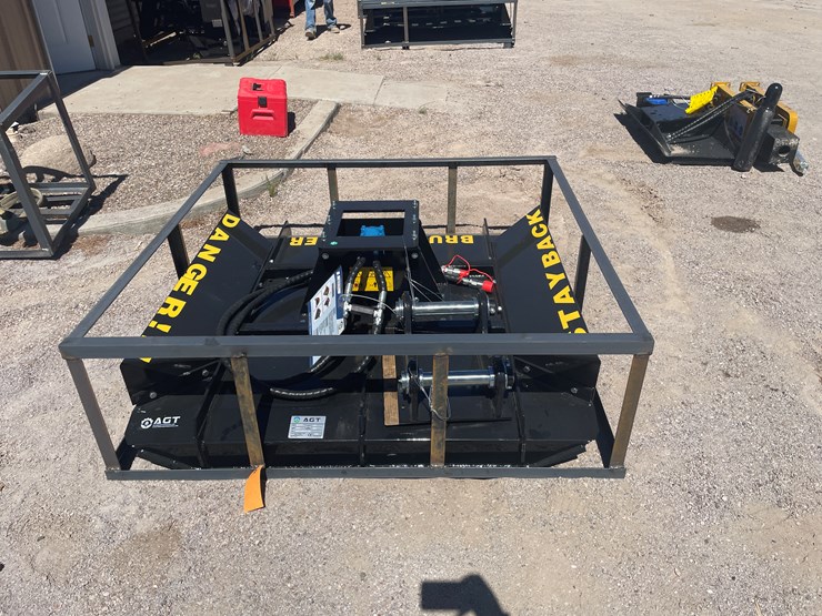 caterpillar-308-image-19