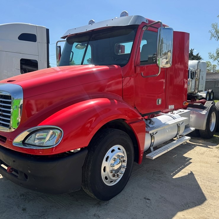 2016 CATERPILLAR C13