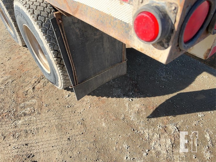 2003-kenworth-t800-image-35