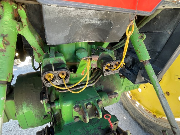 john-deere-3055-image-63