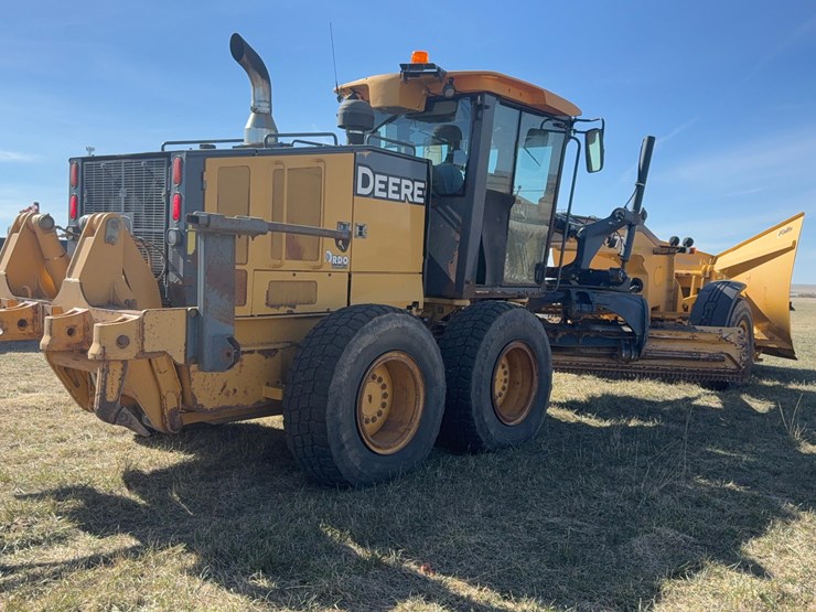 2018-deere-772g-image-4