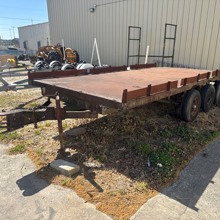HOMEMADE 3 AXLE 16' FLAT DECK STEEL TRAILER 5' DOVE TAIL - NO TITLE