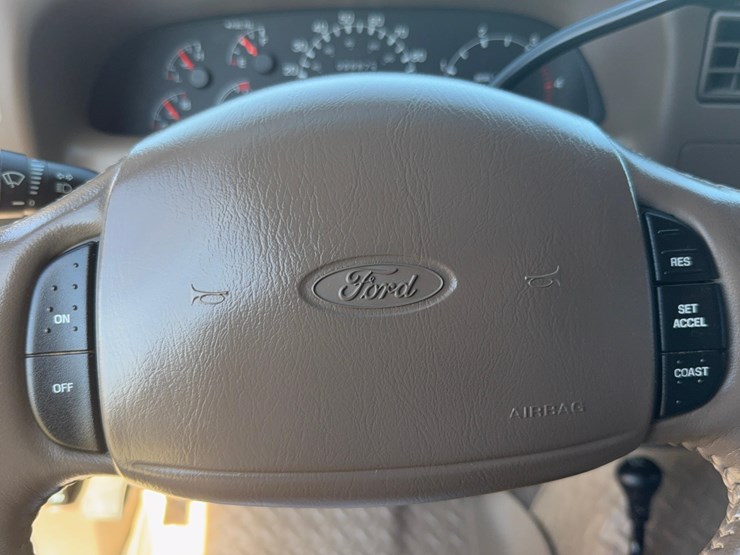 1999-ford-f250-image-14