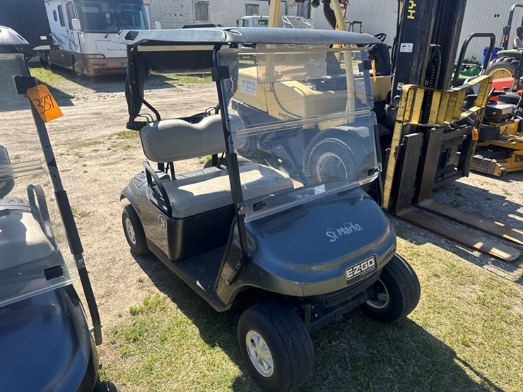 2019-e-z-go-txt-2-seat-golf-carts-lithium-battery-and-charger-image-2