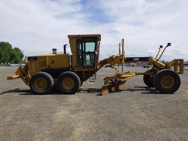 caterpillar-140h-image-4