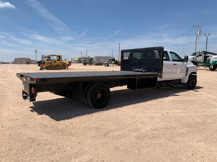 2022-chevrolet-silverado-6500hd-image-5