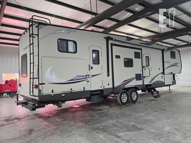 2015-forest-river-wildwood-heritage-glen-lite-366bh-image-3