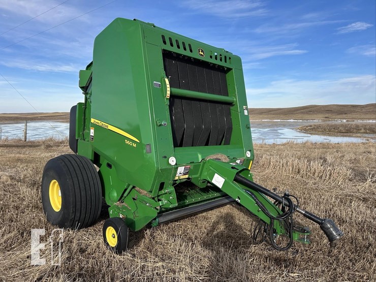 2019-john-deere-560m-image-2