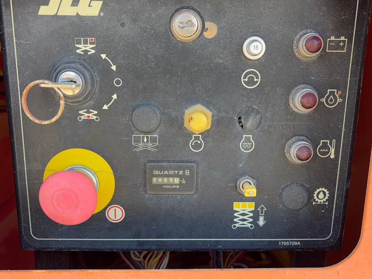 2007-jlg-260mrt-image-8